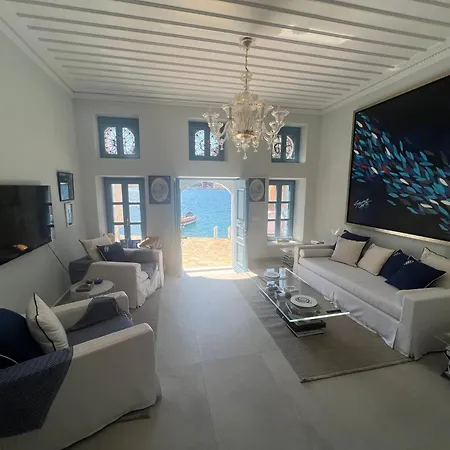 My Crown House, Kastellorizo Port Casa vacanze Meyísti